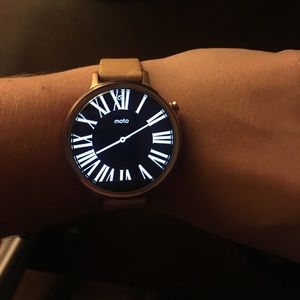 Moto 360 Gen 1 Women’s Smart Watch